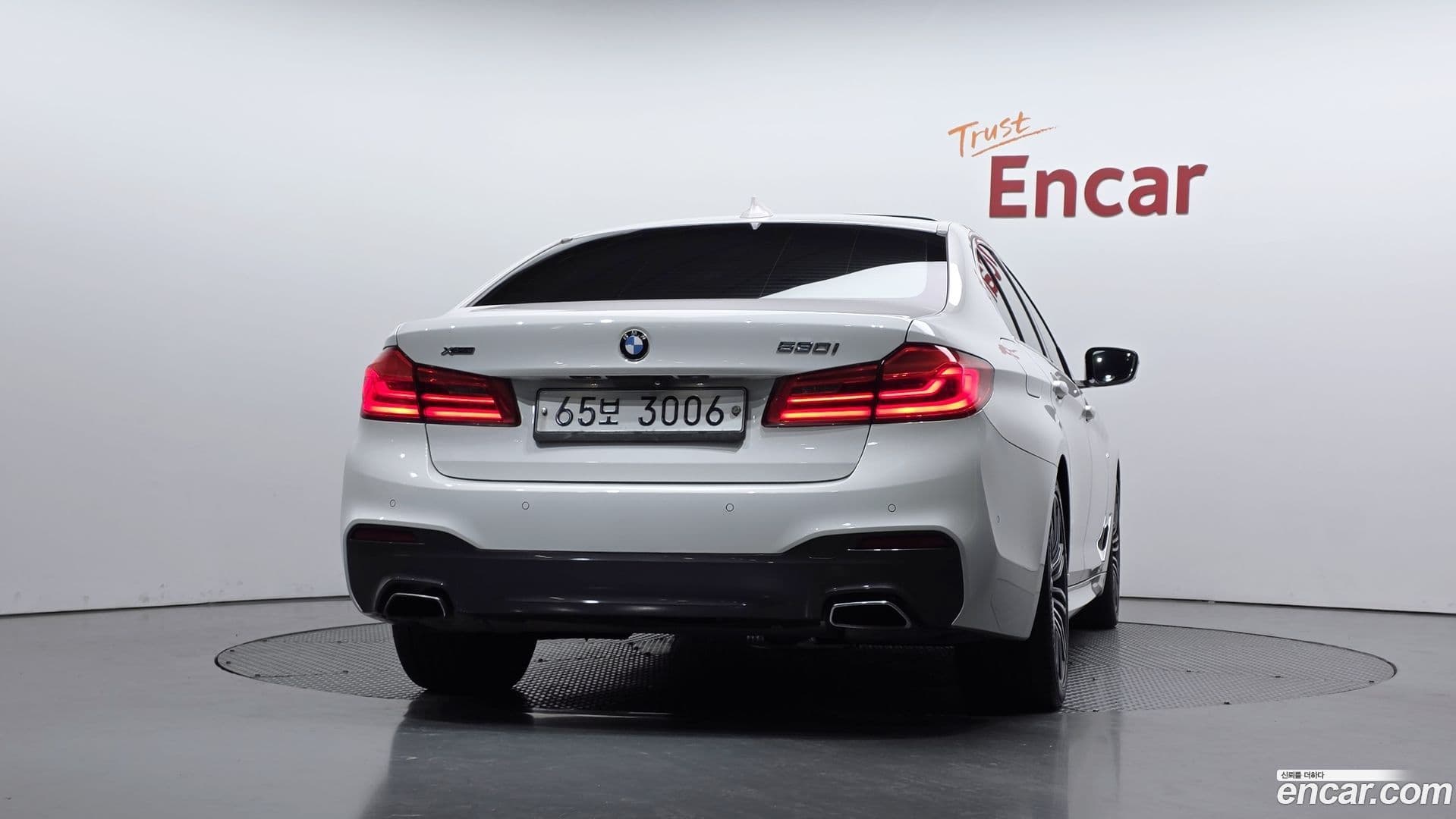 Main__Slider__Photo:5-Series BMW 2019.4-3