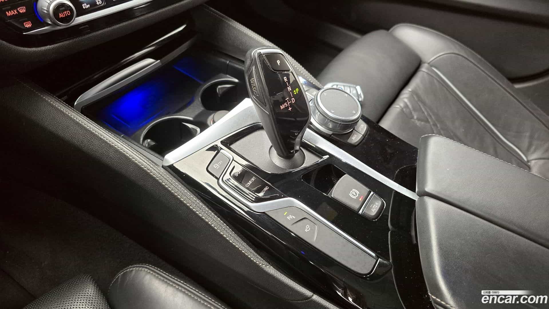 5-Series BMW 2019.4-INNER-009