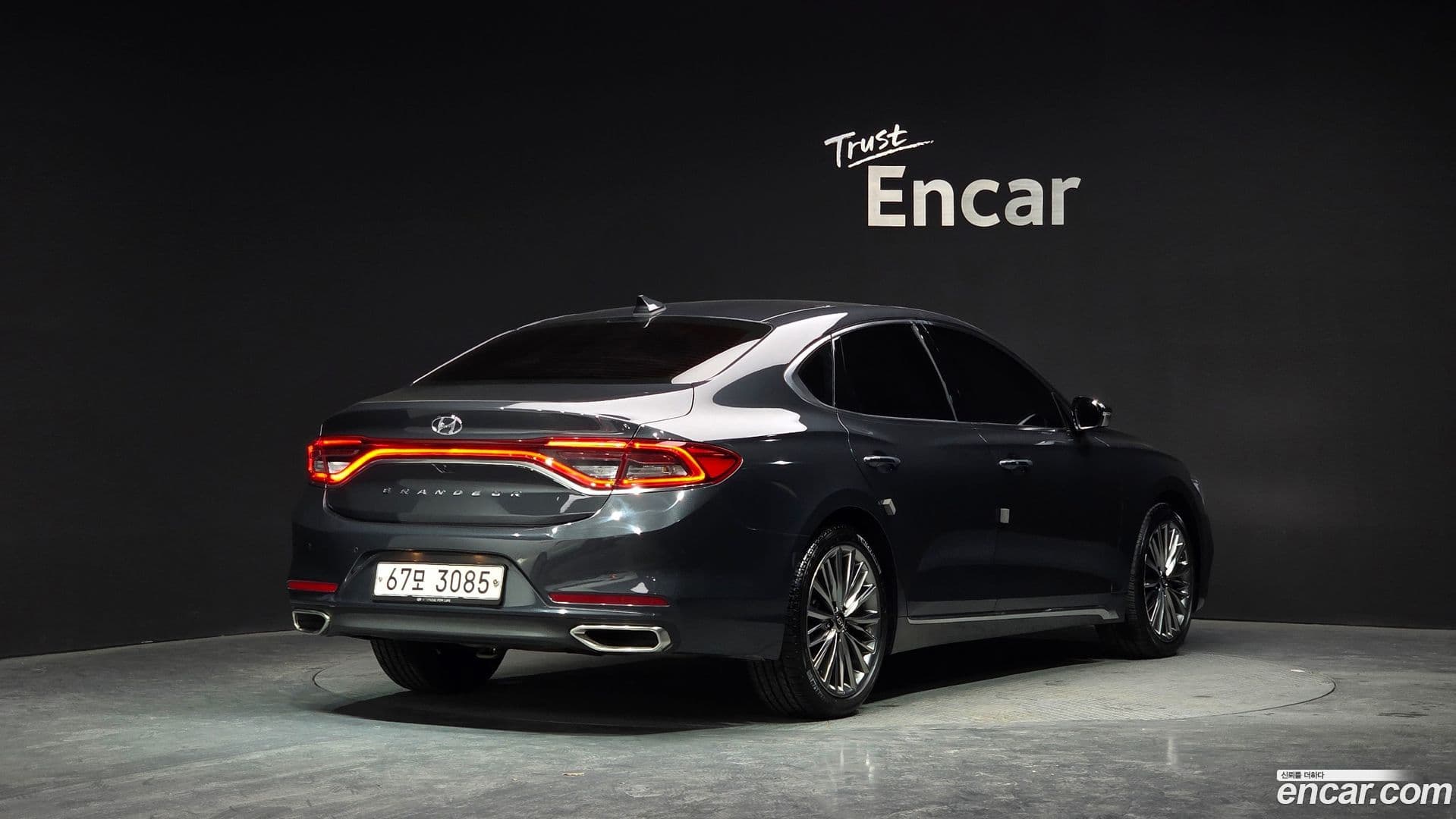 Main__Slider__Photo:Grandeur Hyundai 2017.4-1