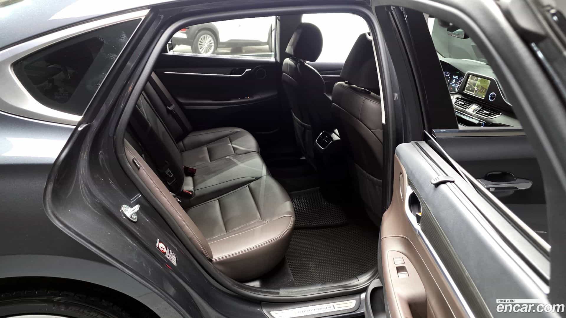 Grandeur Hyundai 2017.4-OPTION-016