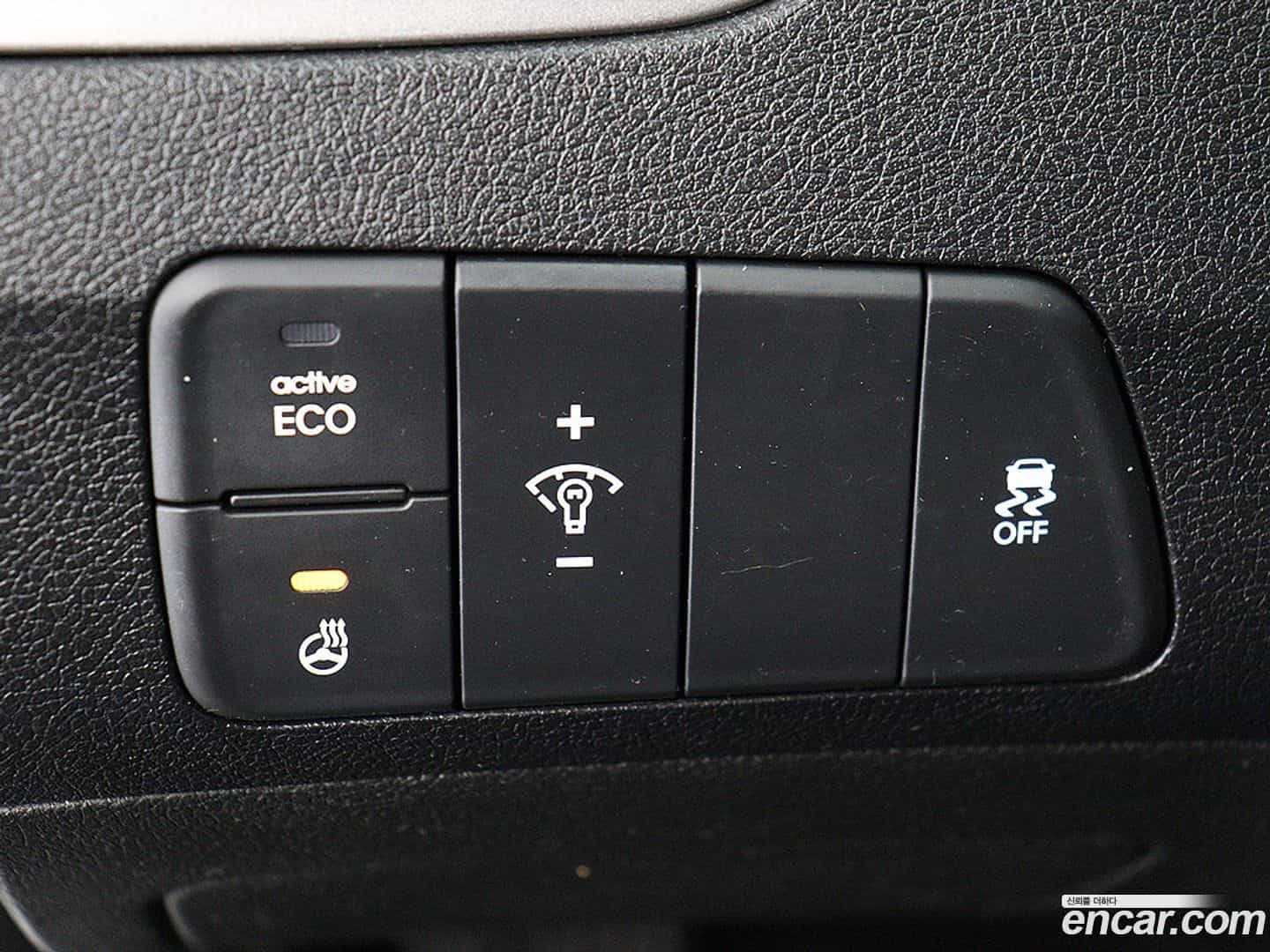AVANTE Hyundai 2012.9-OPTION-016