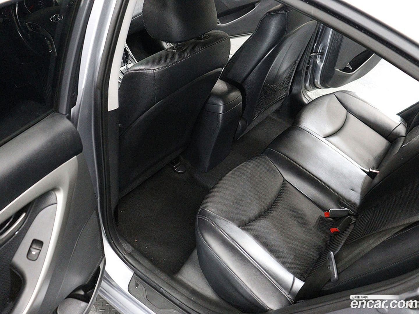 Main__Slider__Photo:AVANTE Hyundai 2012.9-16