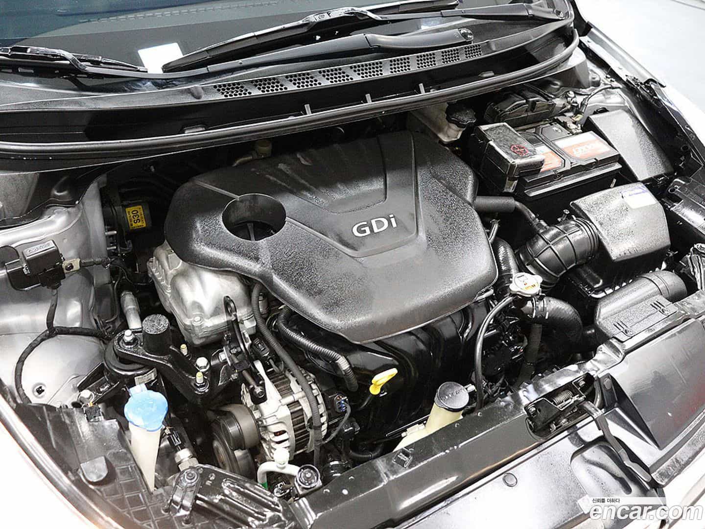 AVANTE Hyundai 2012.9-OPTION-023