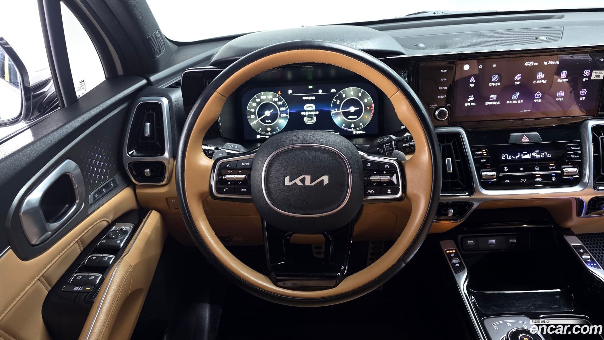 Main__Slider__Photo:Sorento Kia 2022.10-12