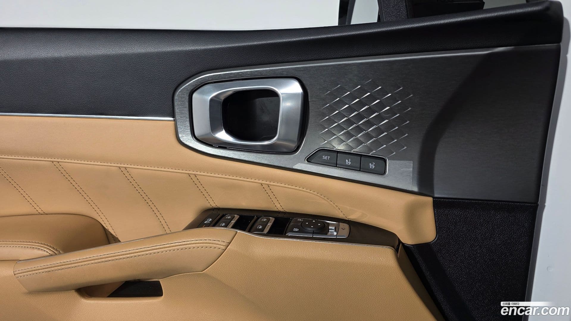 Main__Slider__Photo:Sorento Kia 2022.10-17