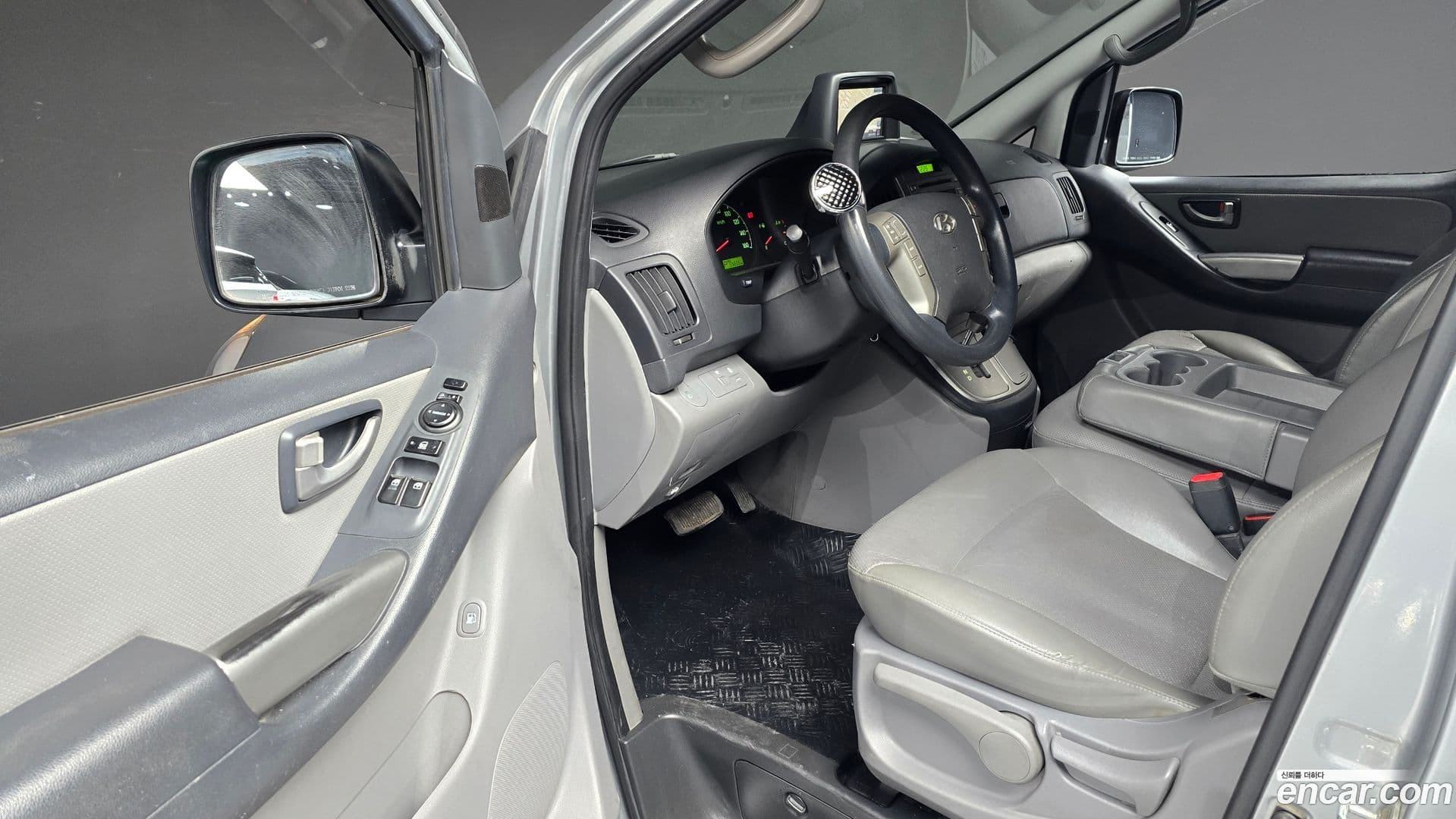 Main__Slider__Photo:Starex Hyundai 2015.1-10