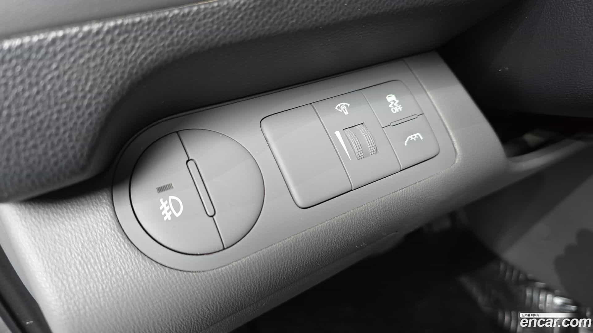 Starex Hyundai 2015.1-OPTION-018