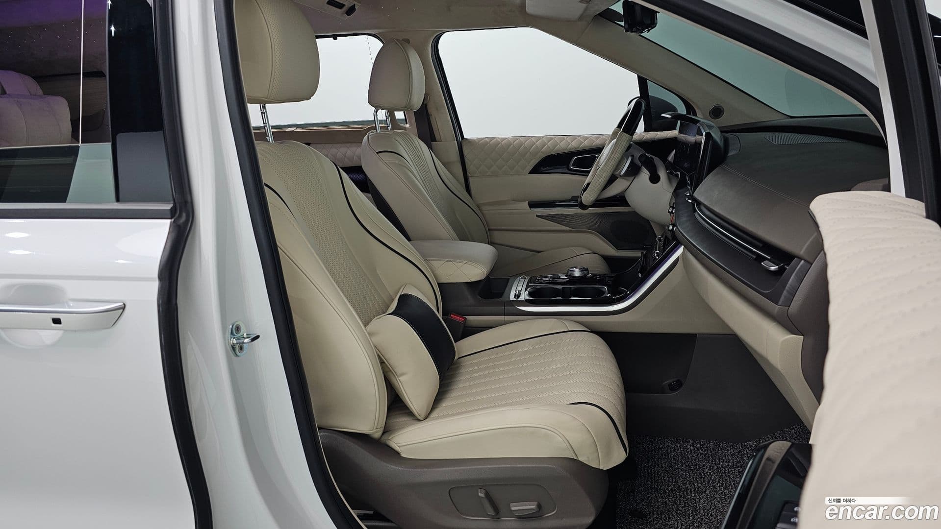 Main__Slider__Photo:Canival Kia 2021.11-9