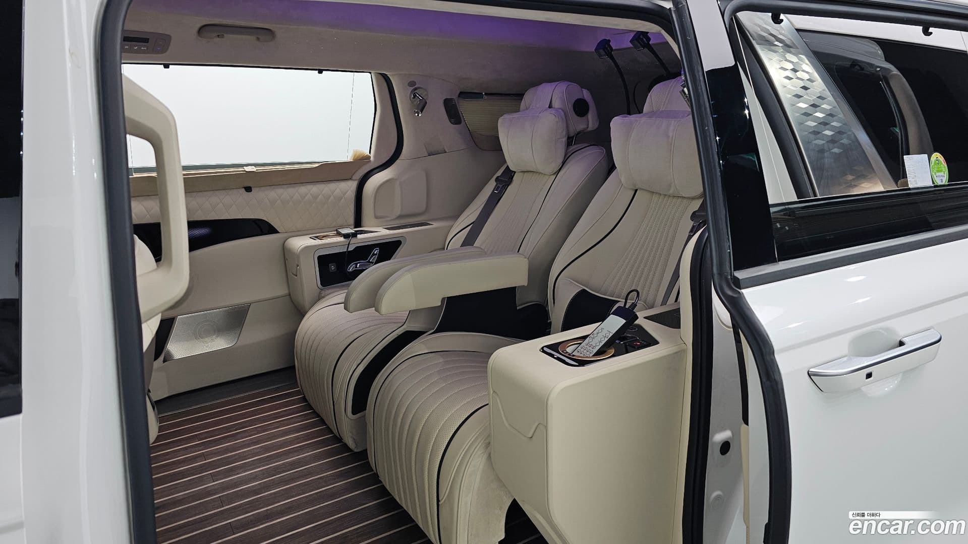 Main__Slider__Photo:Canival Kia 2021.11-11