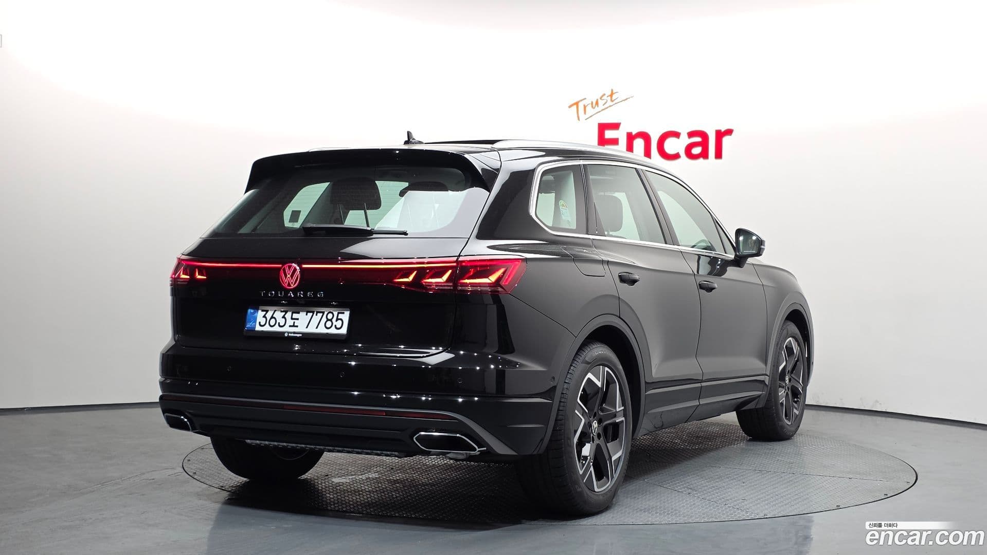 Main__Slider__Photo:Touareg Volkswagen 2025.11-1