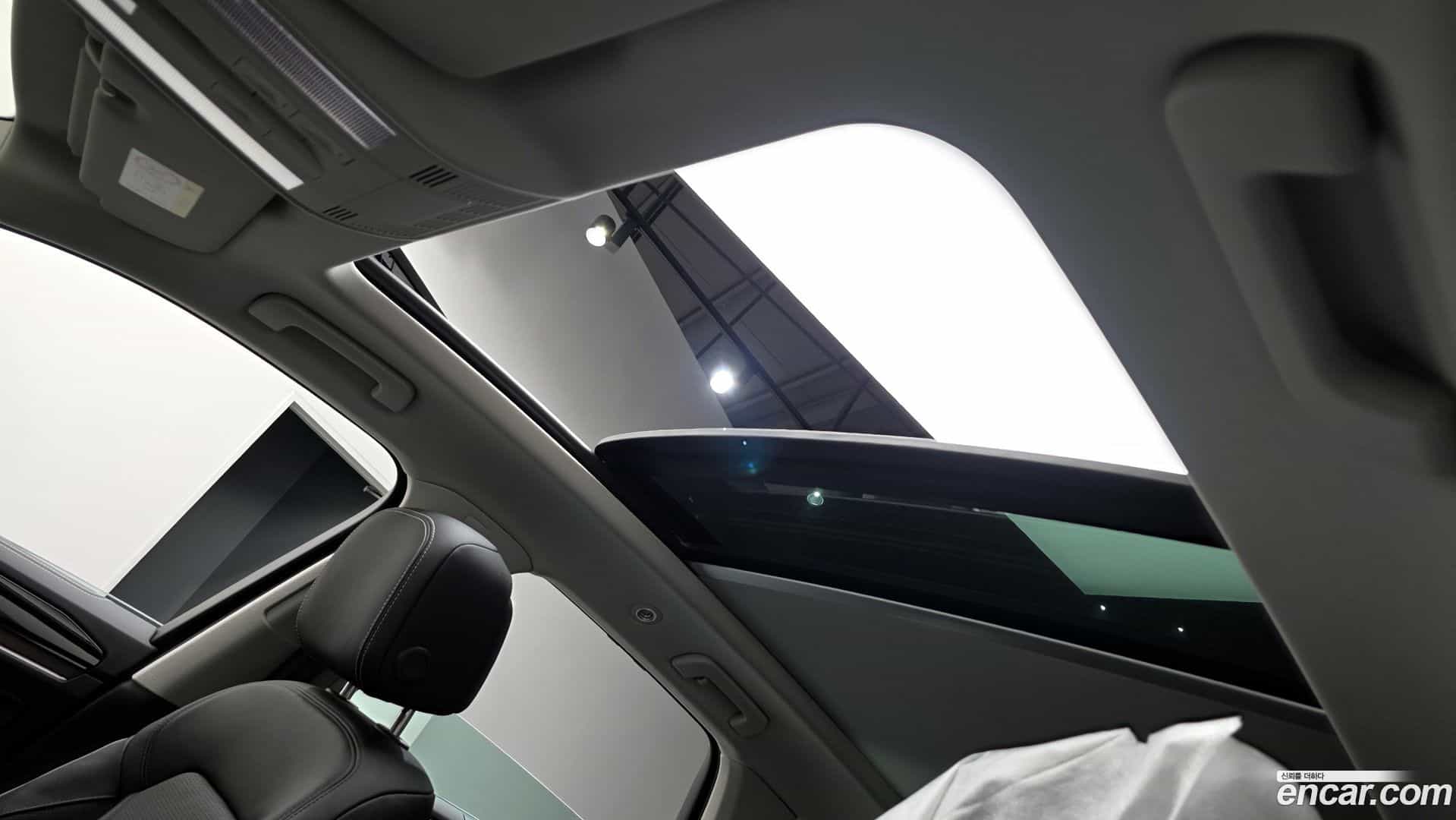 Touareg Volkswagen 2025.11-OPTION-022