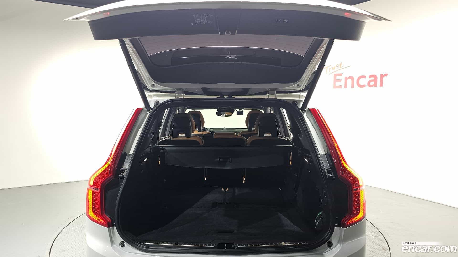 XC90 Volvo 2021.6-OPTION-024