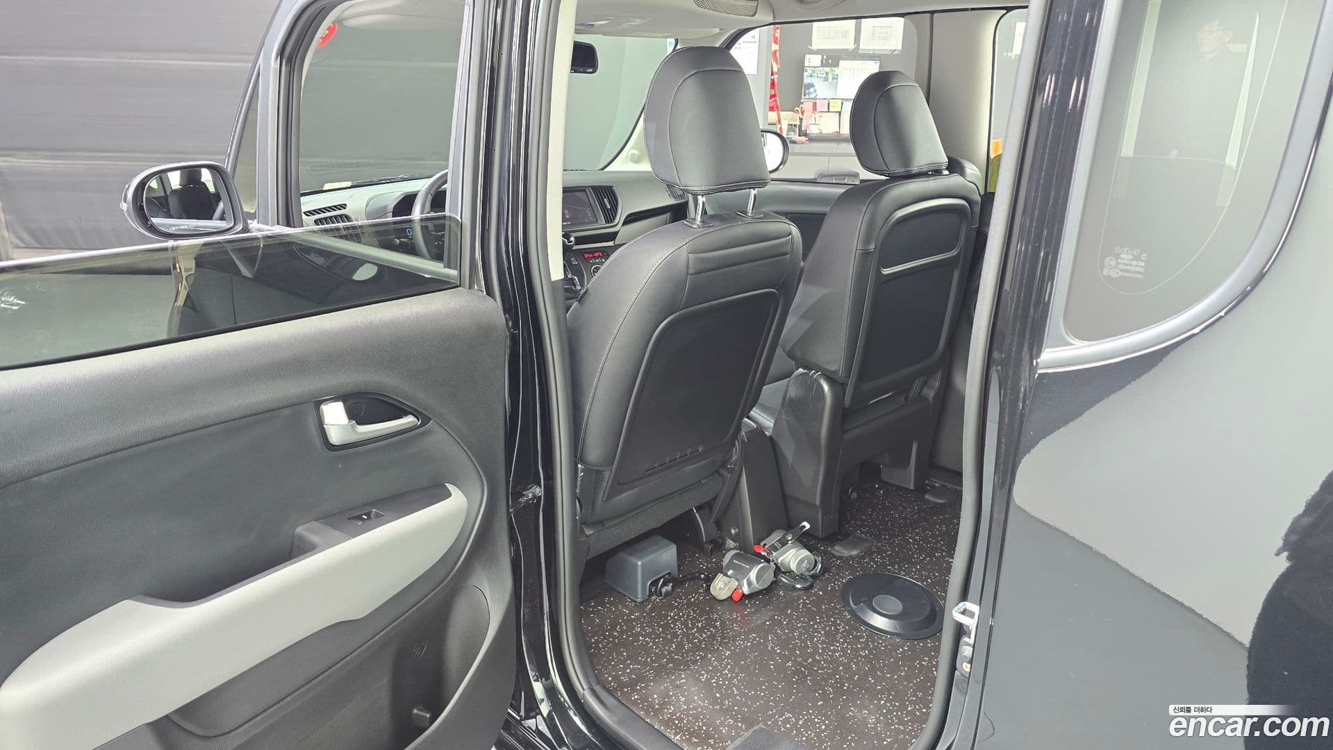 Main__Slider__Photo:RAY Kia 2024.8-10