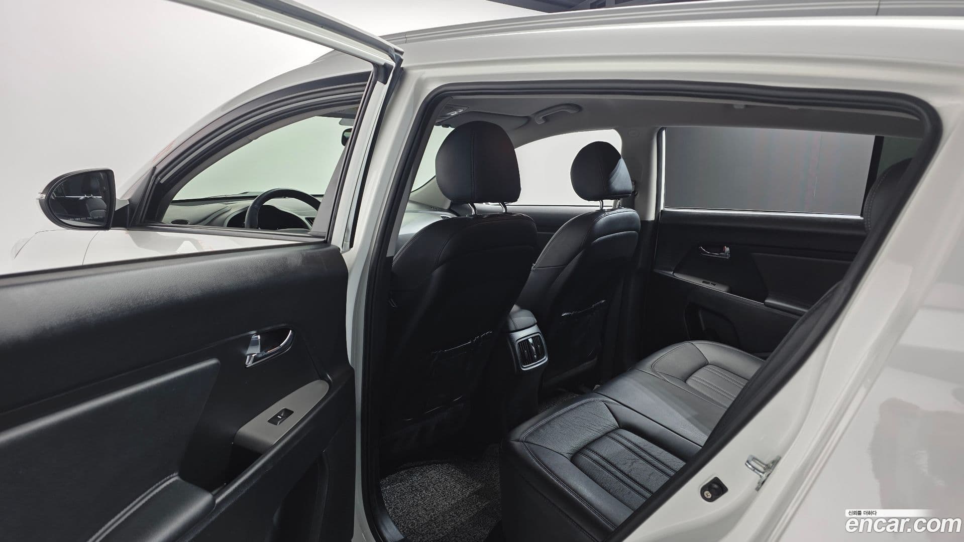 Main__Slider__Photo:Sportage Kia 2013.7-16