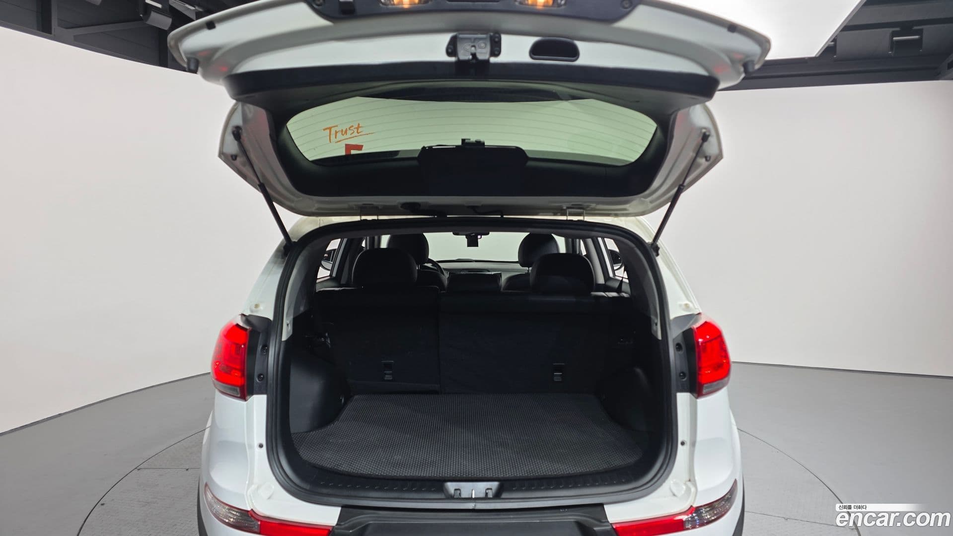 Main__Slider__Photo:Sportage Kia 2013.7-19