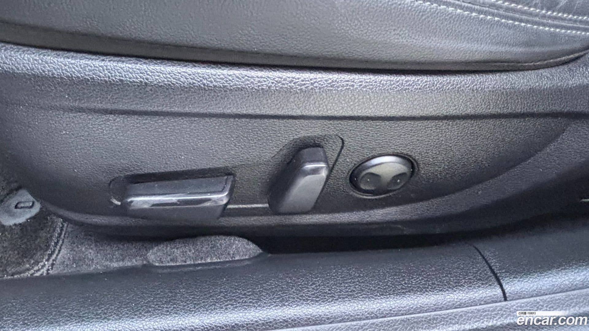 Main__Slider__Photo:Grandeur Hyundai 2022.0-14