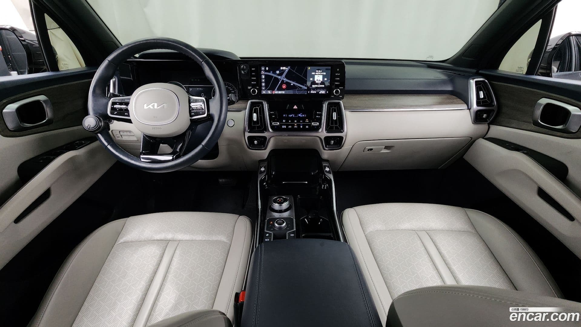 Main__Slider__Photo:Sorento Kia 2021.11-6