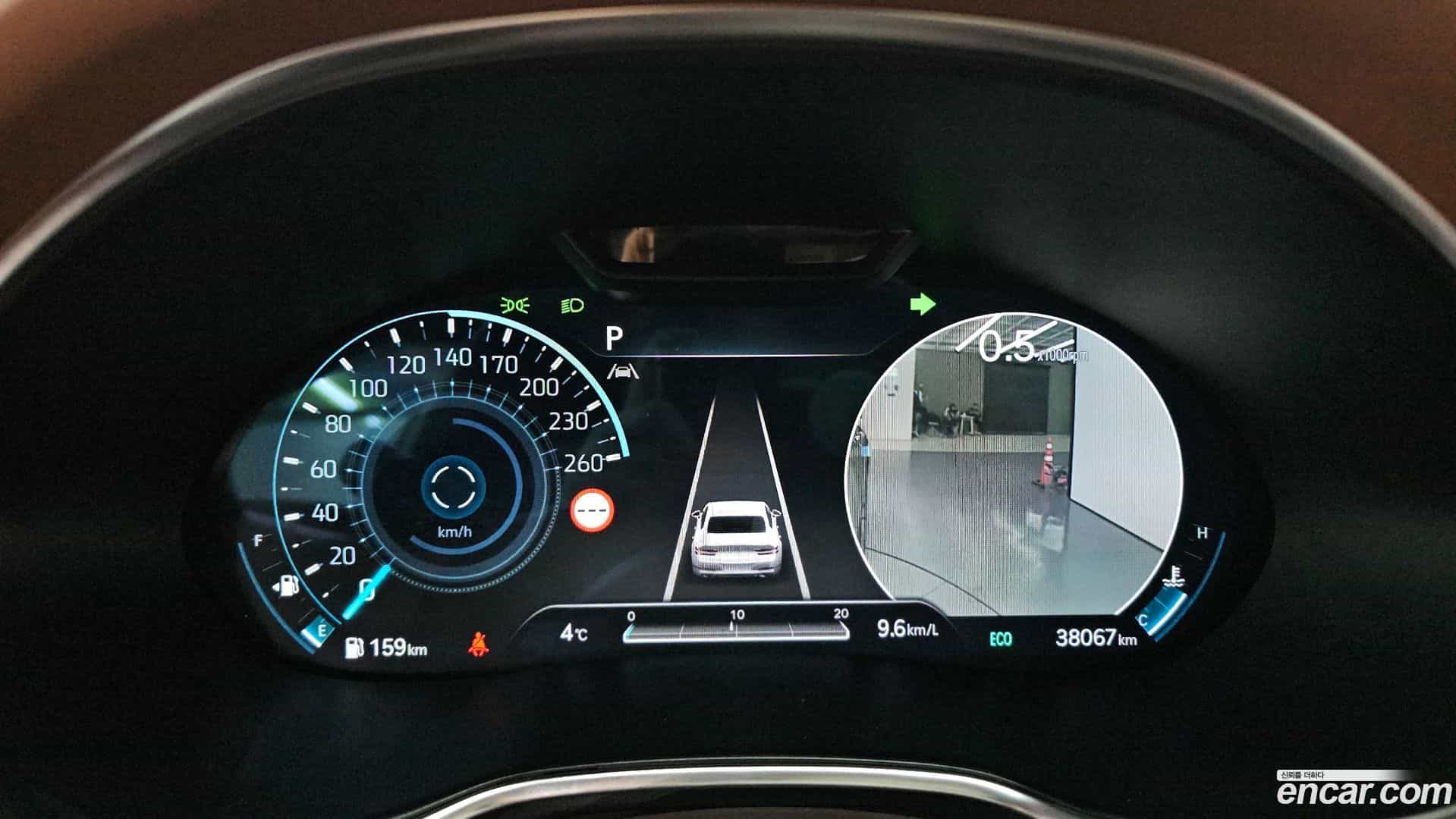 G80 Genesis 2023.3-INNER-008