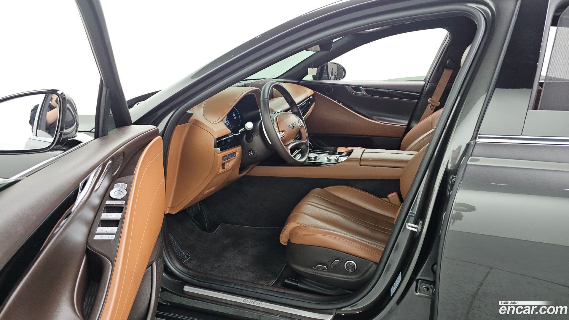 Main__Slider__Photo:G80 Genesis 2023.3-9