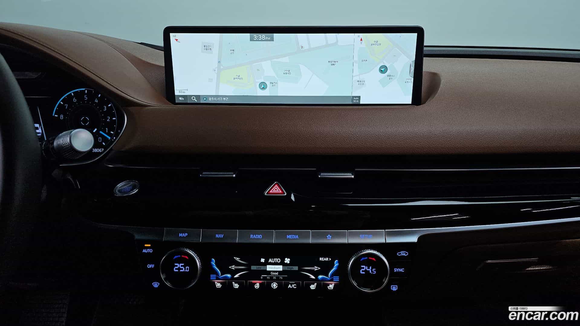 G80 Genesis 2023.3-OPTION-016