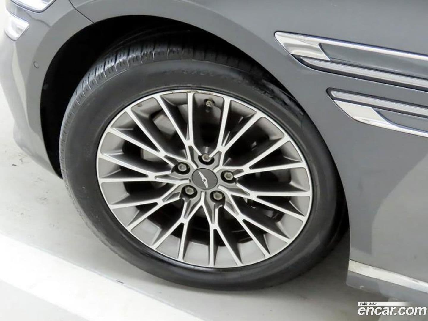 Main__Slider__Photo:G80 Genesis 2021.6-18