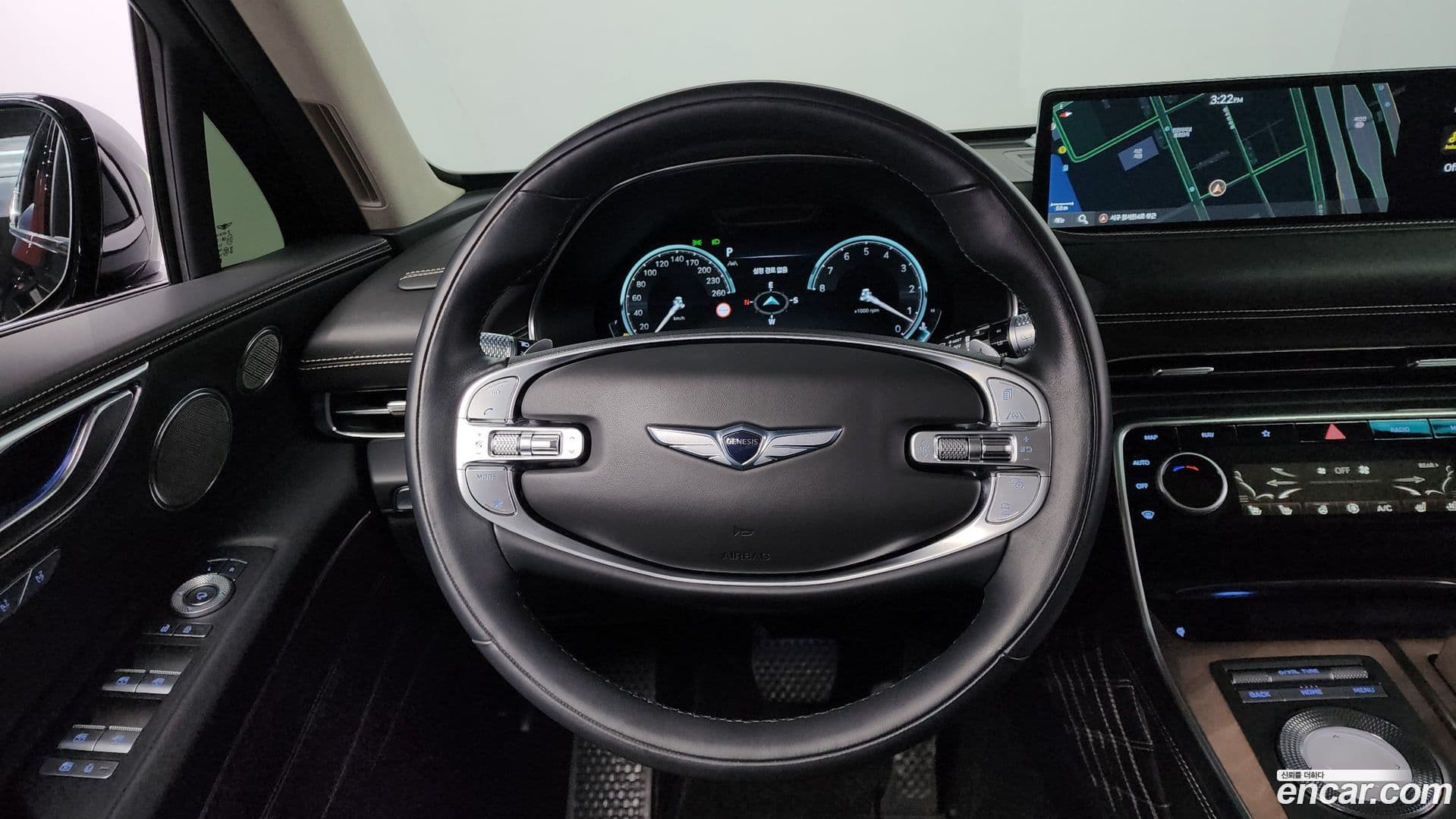 Main__Slider__Photo:GV80 Genesis 2022.10-14