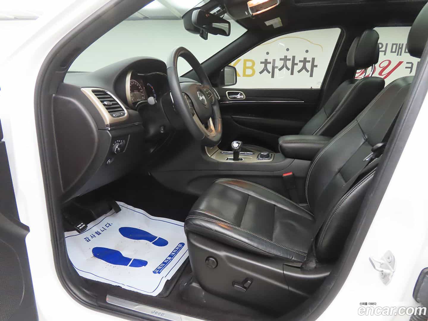 Cherokee Jeep 2015.11-OUTER-005