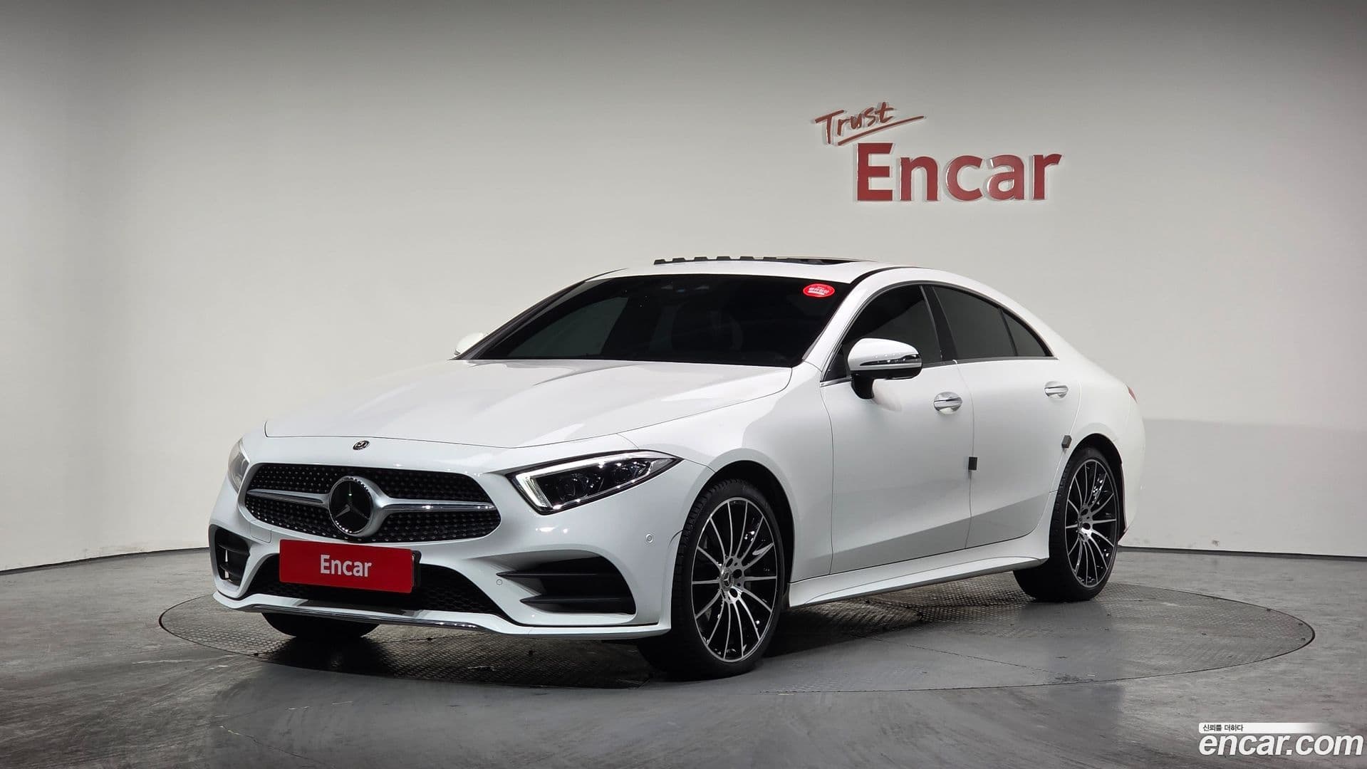 Main__Slider__Photo:CLS-Class Mercedes-Benz 2021.7-0