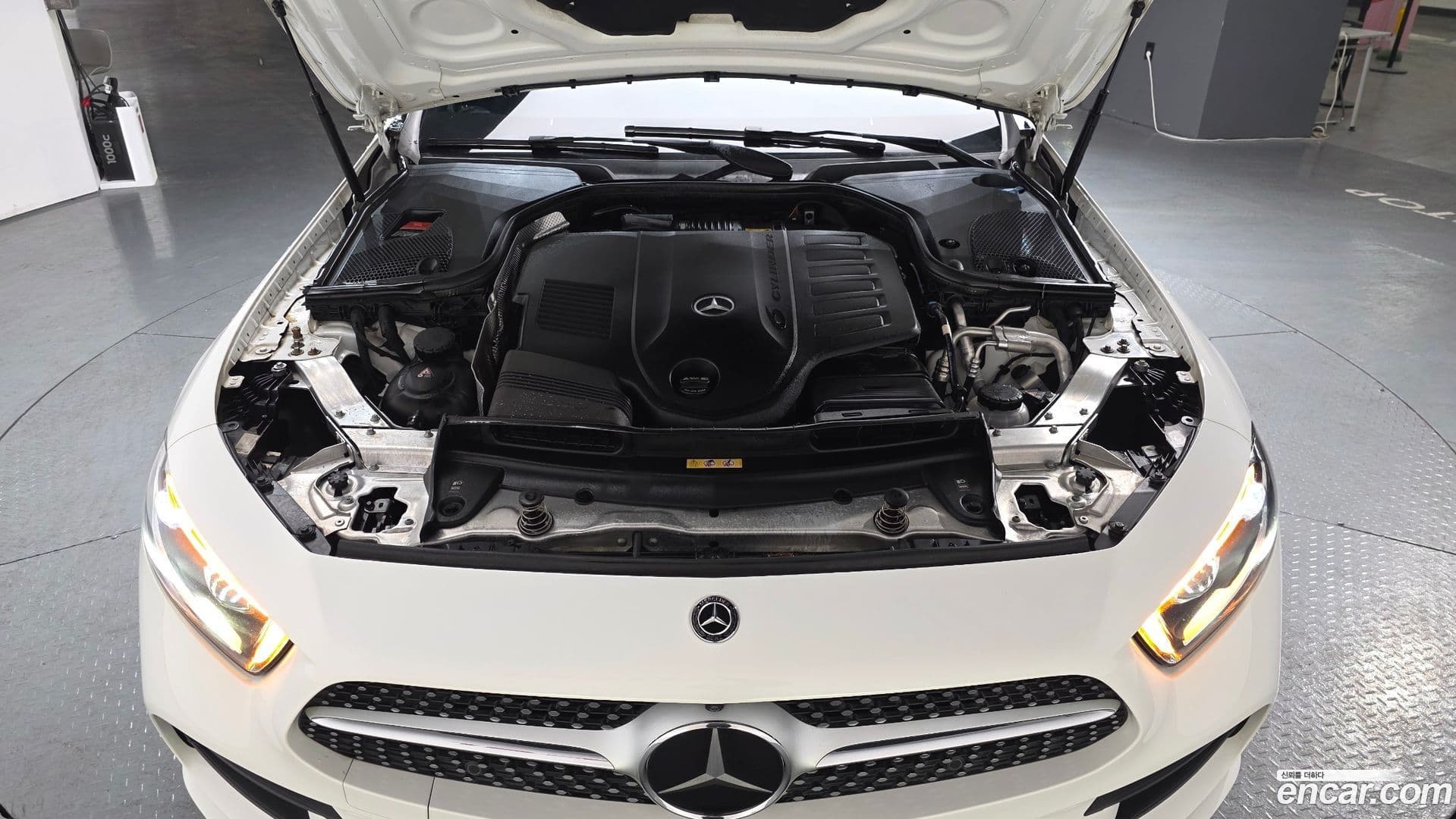 Main__Slider__Photo:CLS-Class Mercedes-Benz 2021.7-5