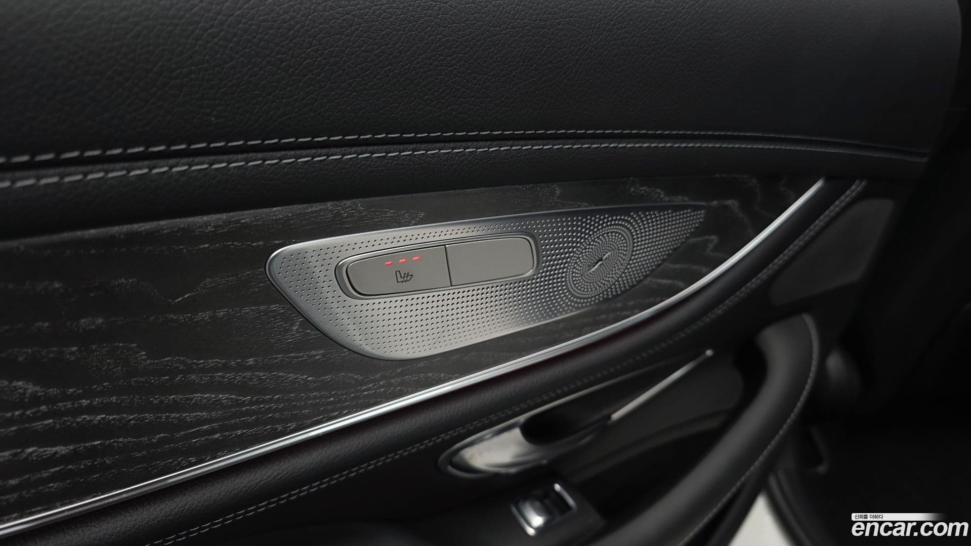 Main__Slider__Photo:CLS-Class Mercedes-Benz 2021.7-17