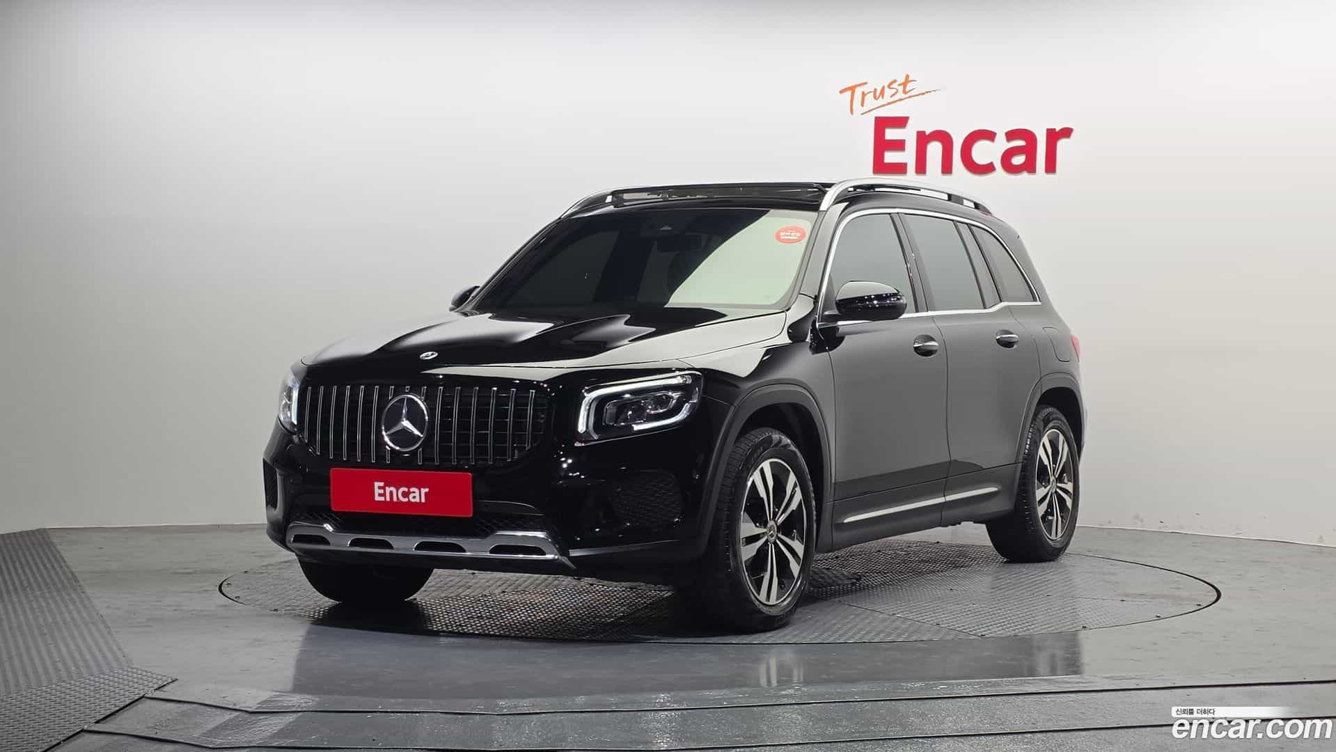 GLB-Class Mercedes-Benz 2021.1-OUTER-001