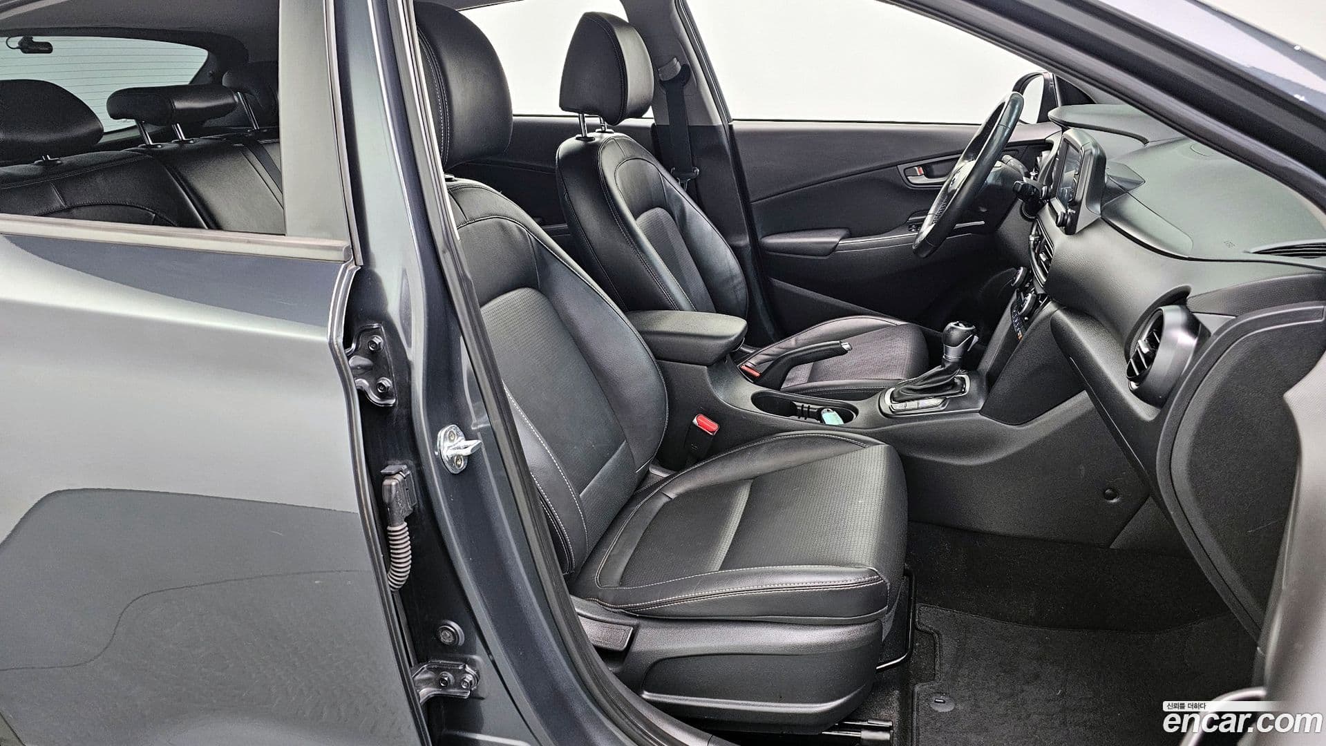 Main__Slider__Photo:Kona Hyundai 2017.6-9