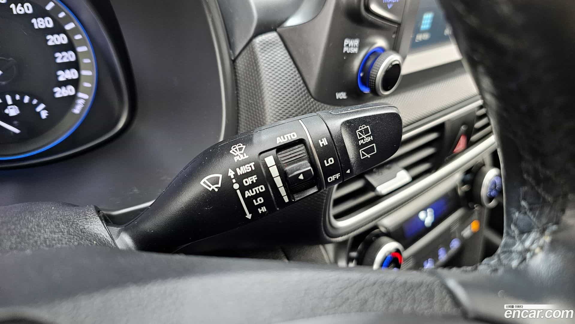 Kona Hyundai 2017.6-OPTION-022