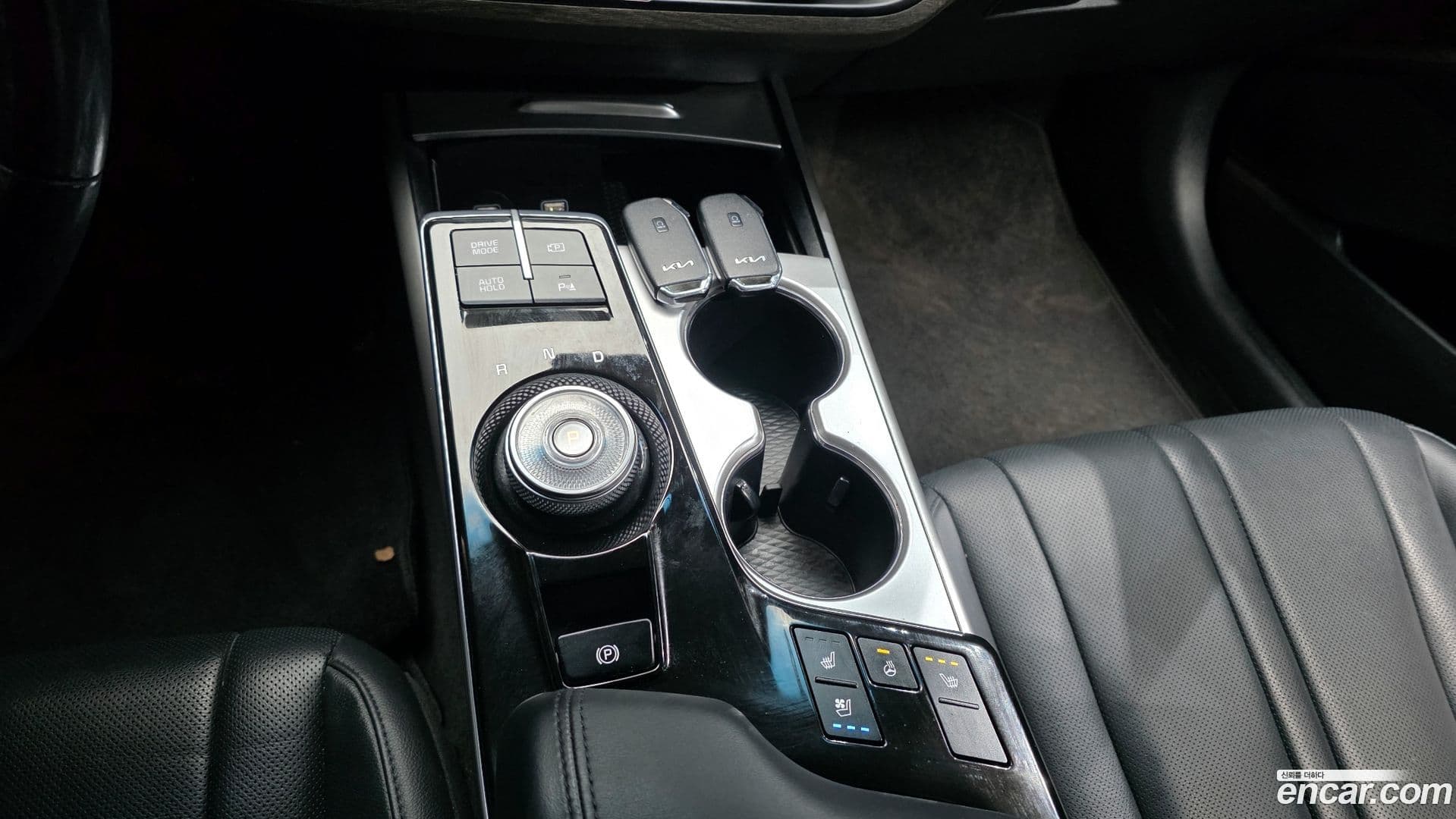 Main__Slider__Photo:K8 Kia 2021.11-8