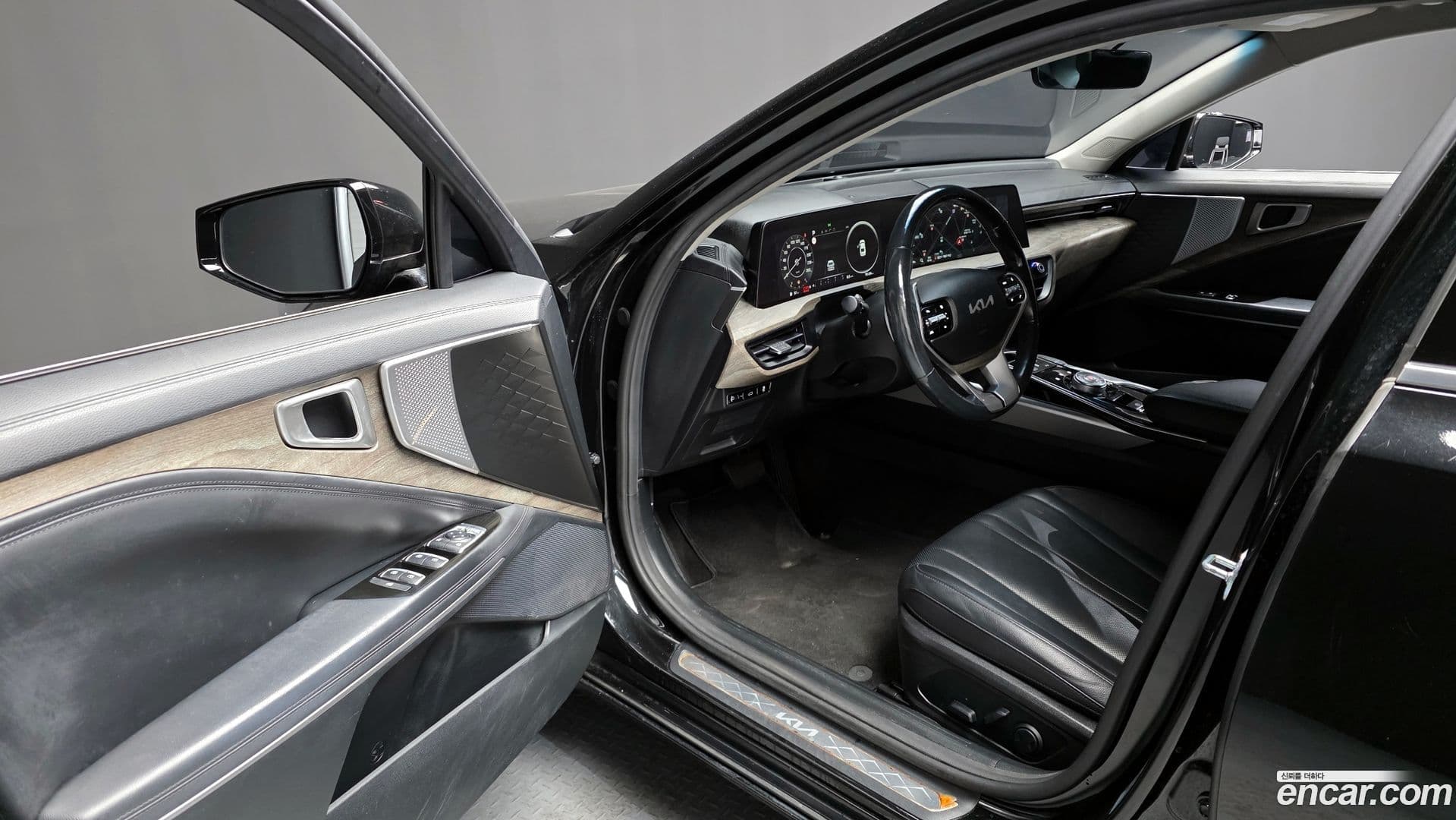 Main__Slider__Photo:K8 Kia 2021.11-9