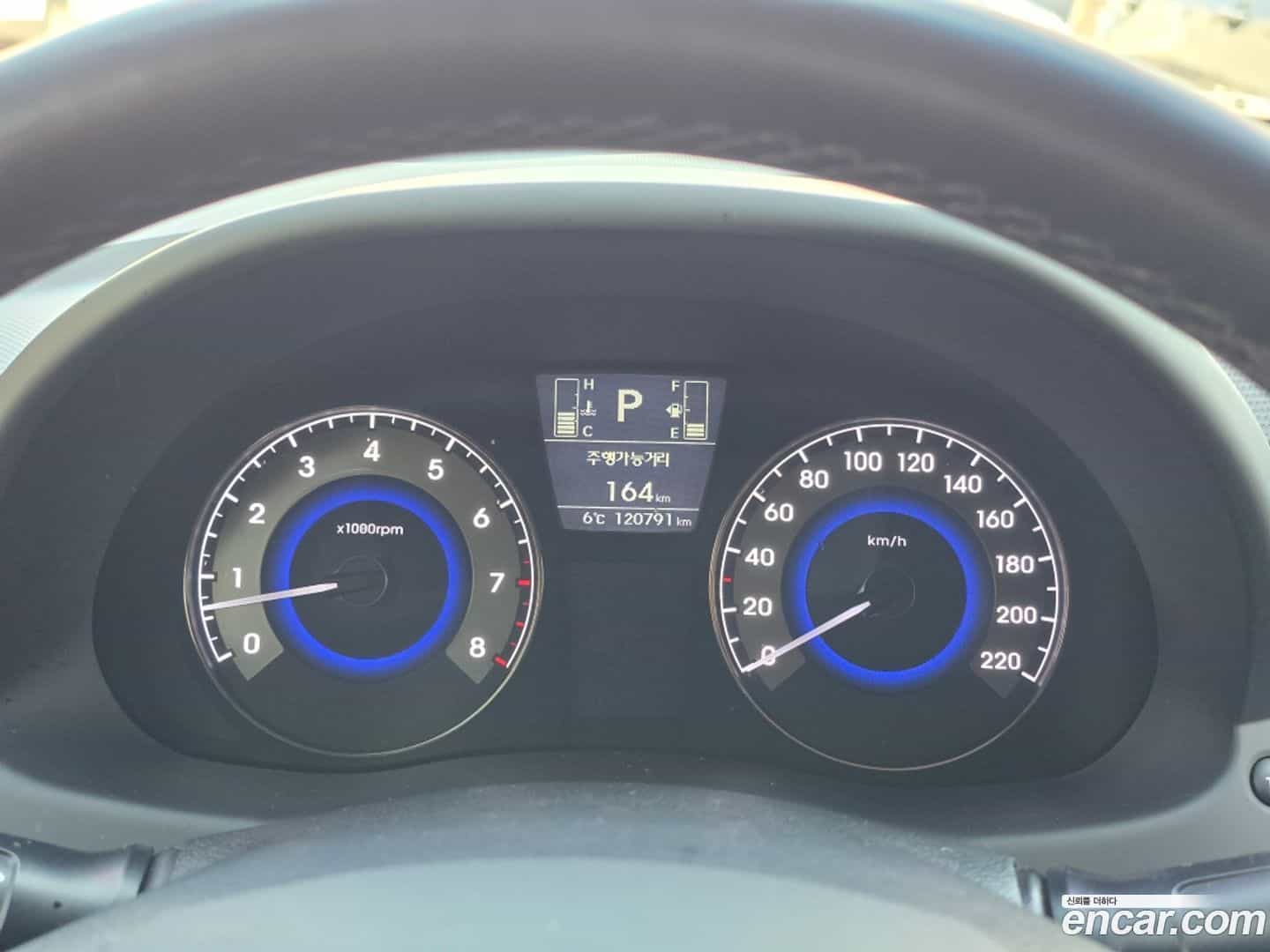 Accent Hyundai 2015.11-INNER-008