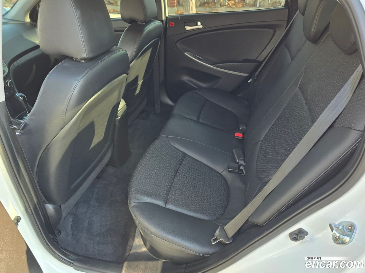 Main__Slider__Photo:Accent Hyundai 2015.11-17