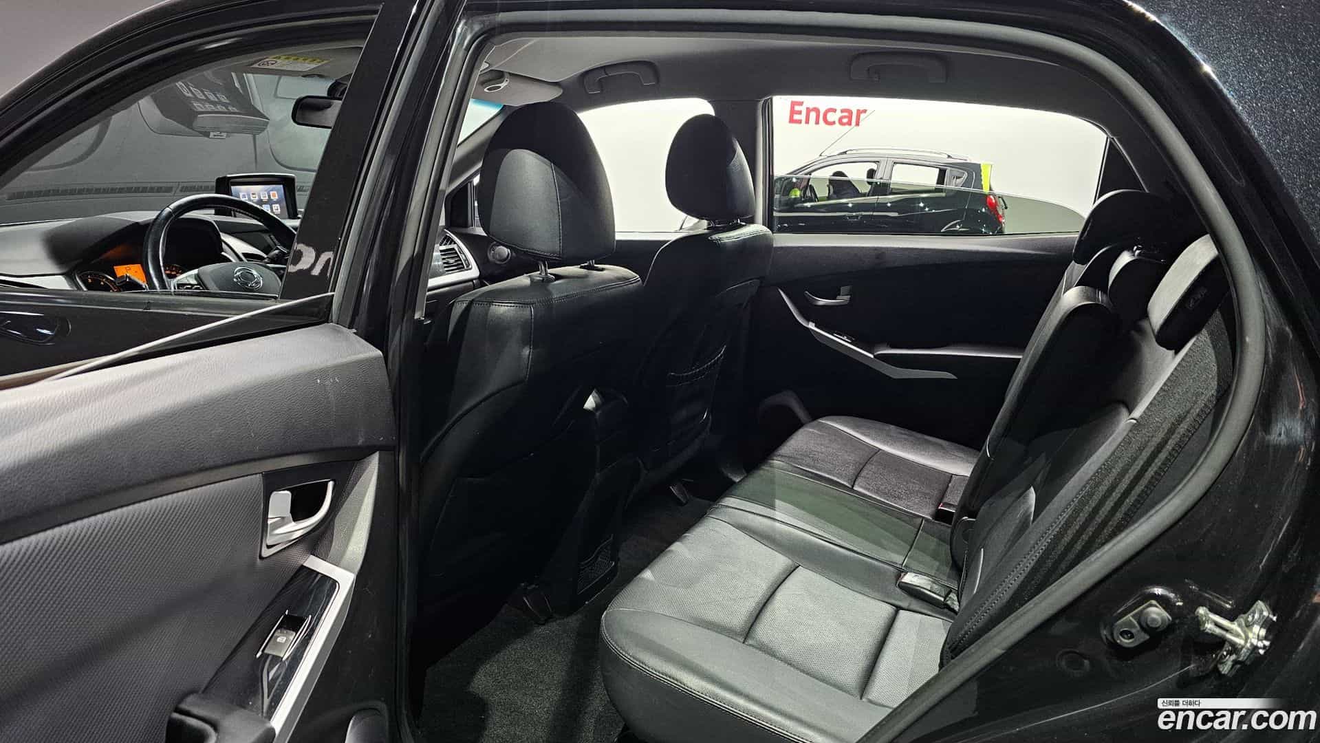 KORANDO KG_Mobility_Ssangyong 2017.1-OPTION-016