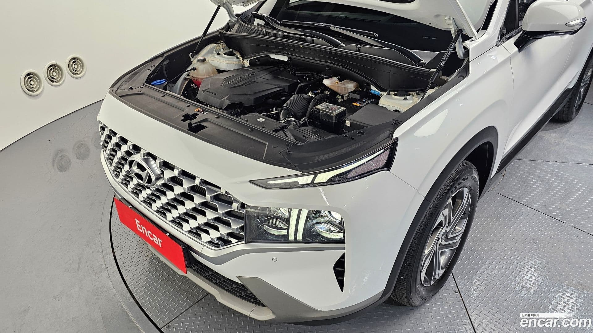 Main__Slider__Photo:Santafe Hyundai 2020.11-5