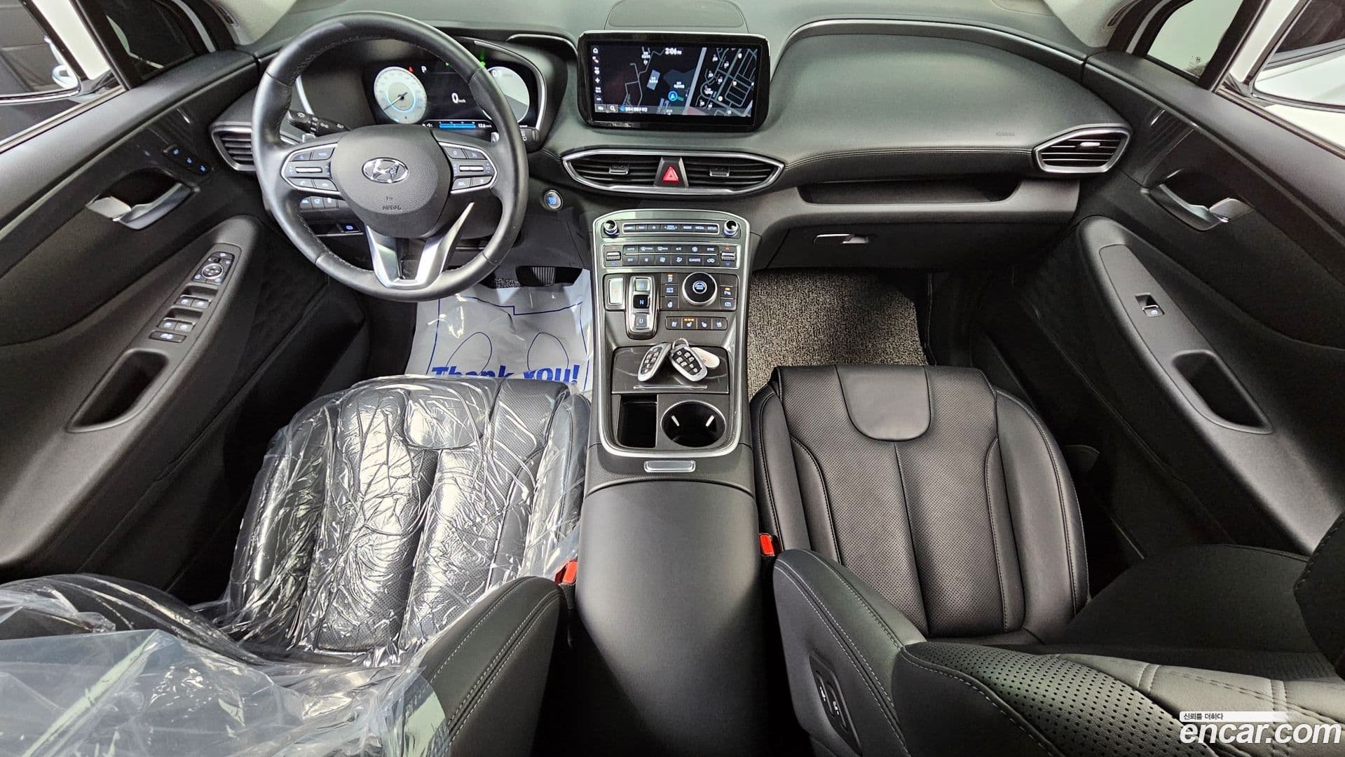 Main__Slider__Photo:Santafe Hyundai 2020.11-6