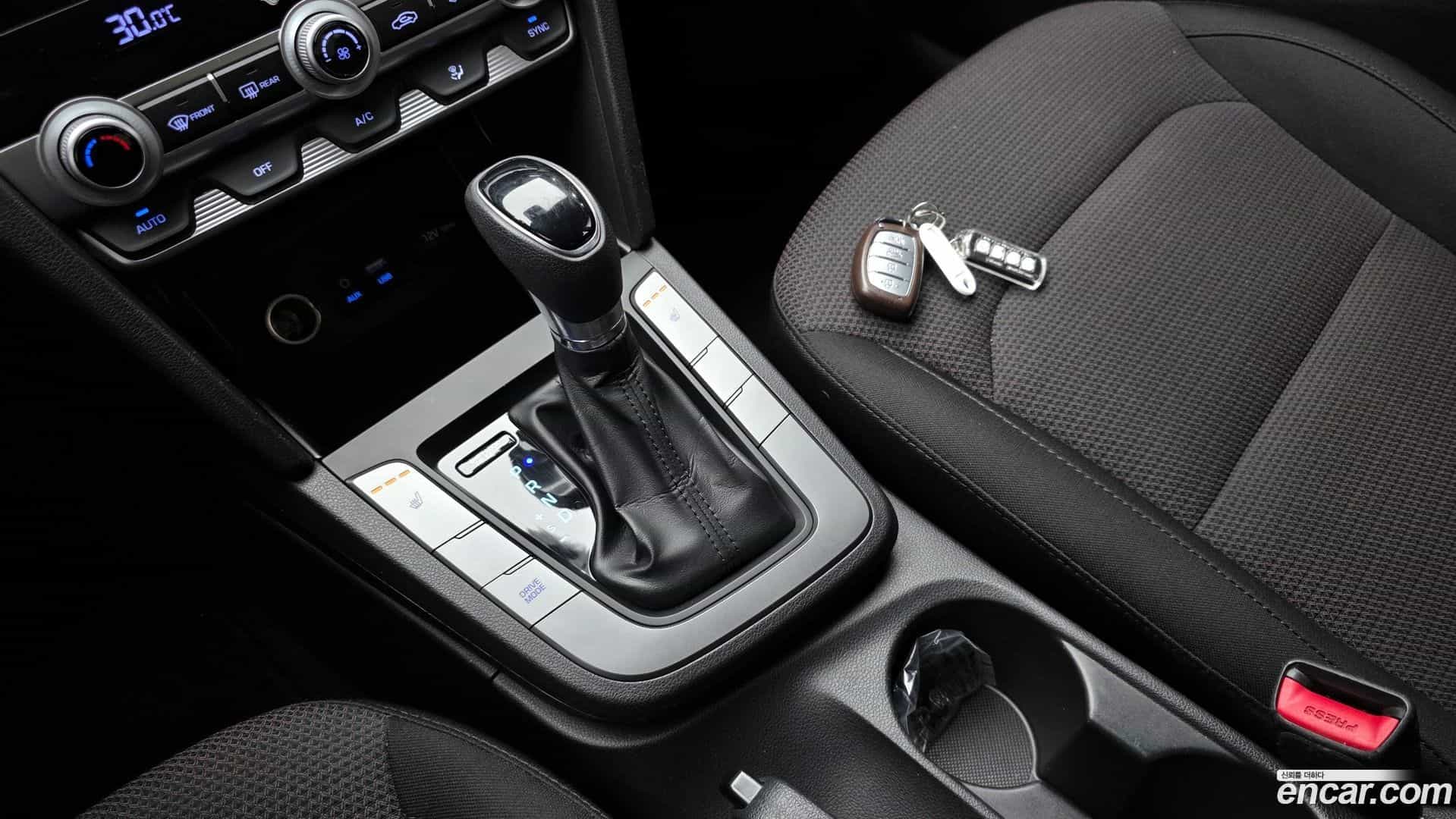 AVANTE Hyundai 2019.11-INNER-009