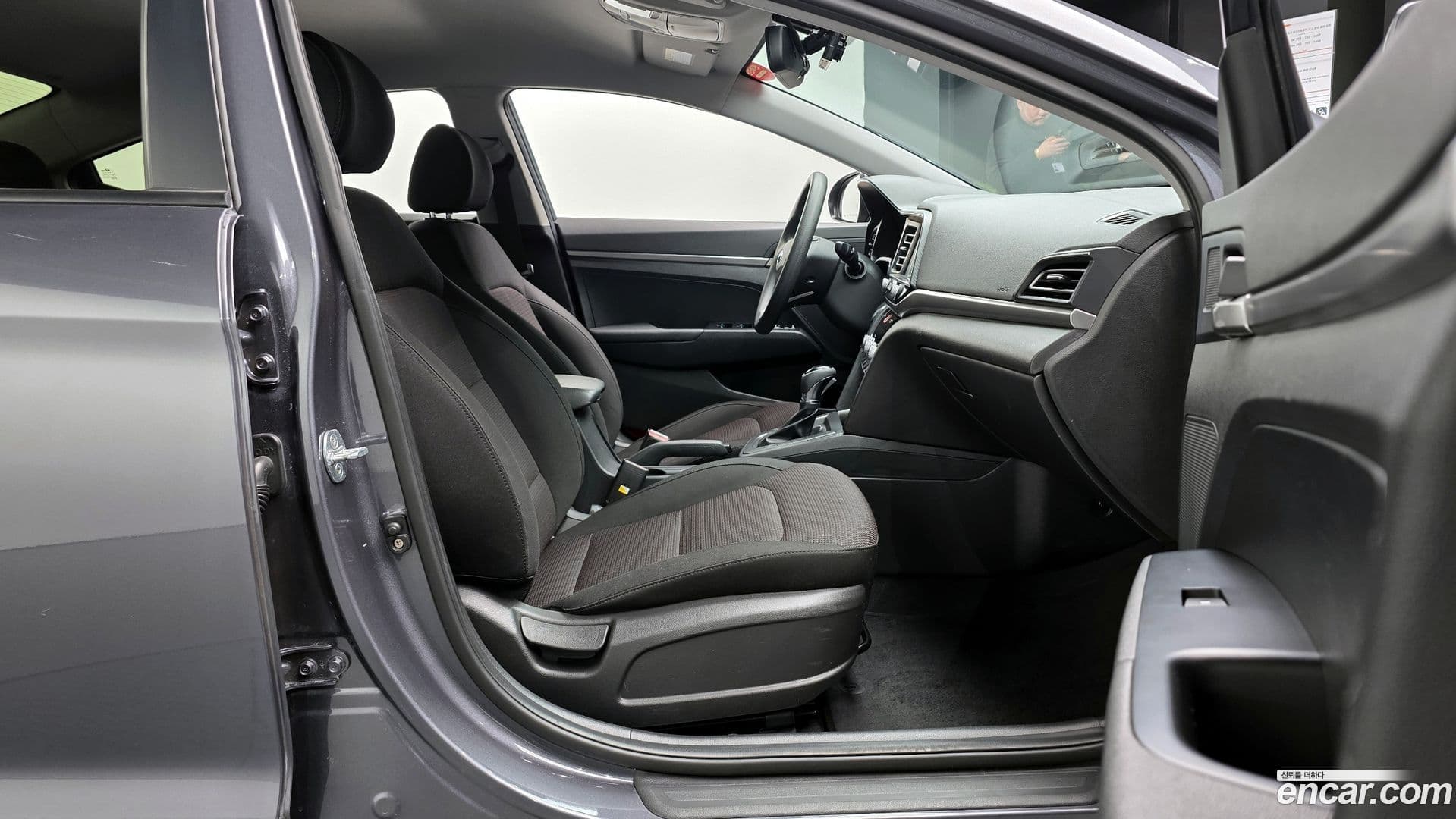 Main__Slider__Photo:AVANTE Hyundai 2019.11-9