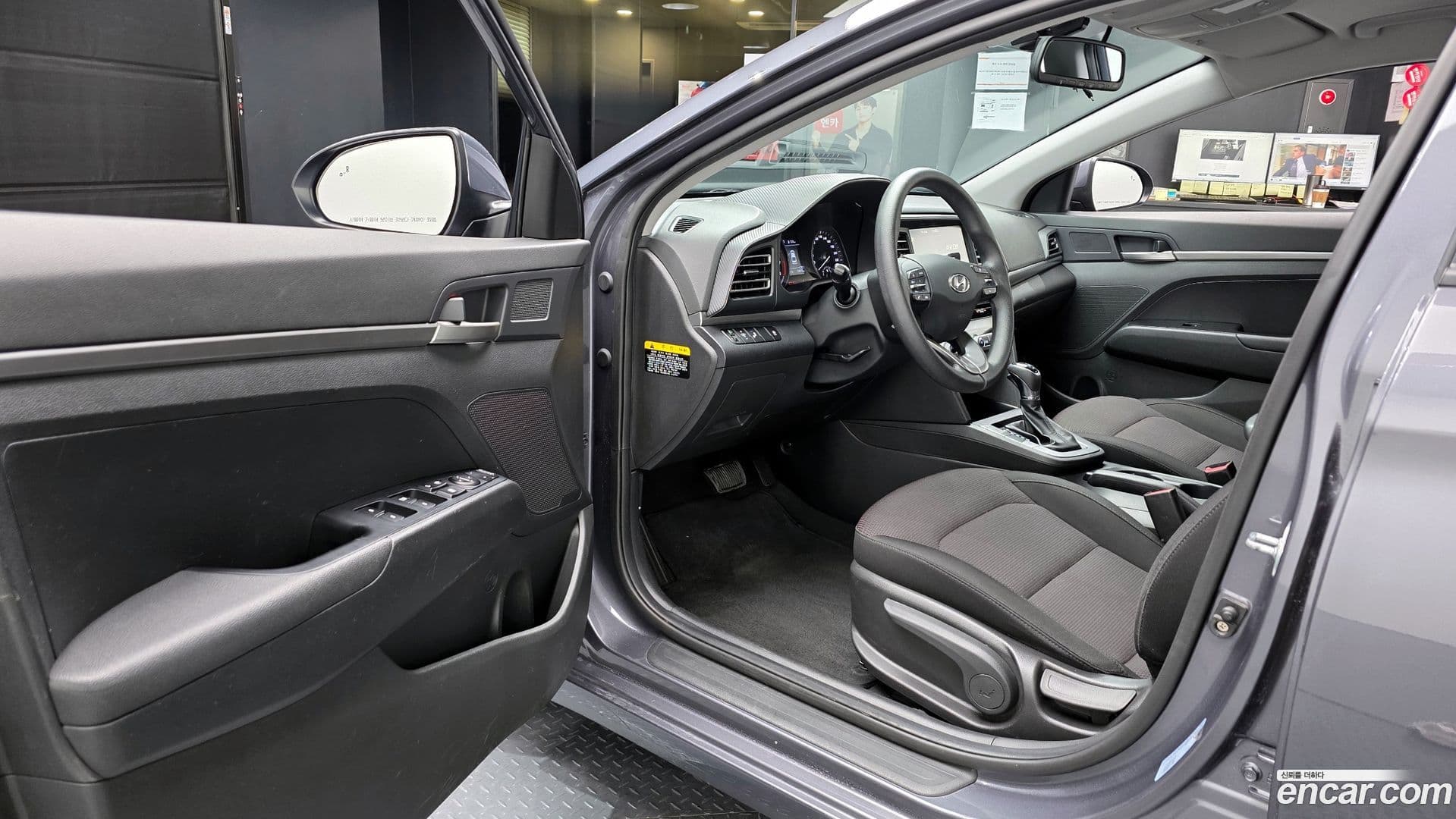 Main__Slider__Photo:AVANTE Hyundai 2019.11-10