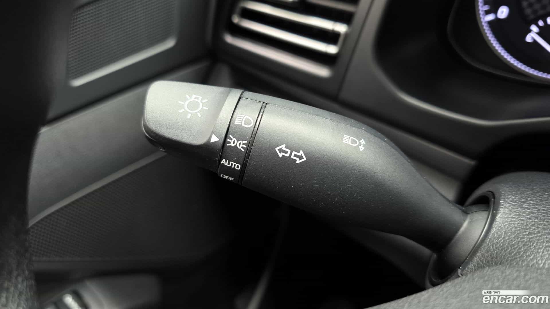 AVANTE Hyundai 2019.11-OPTION-021