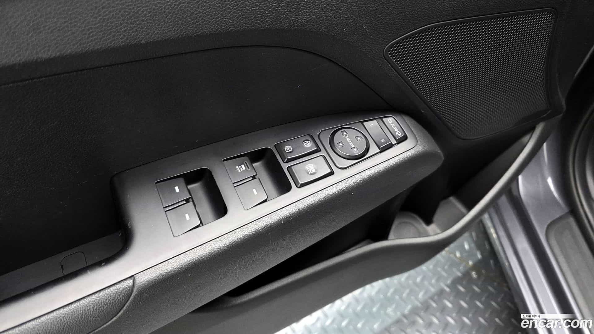 AVANTE Hyundai 2019.11-OPTION-022