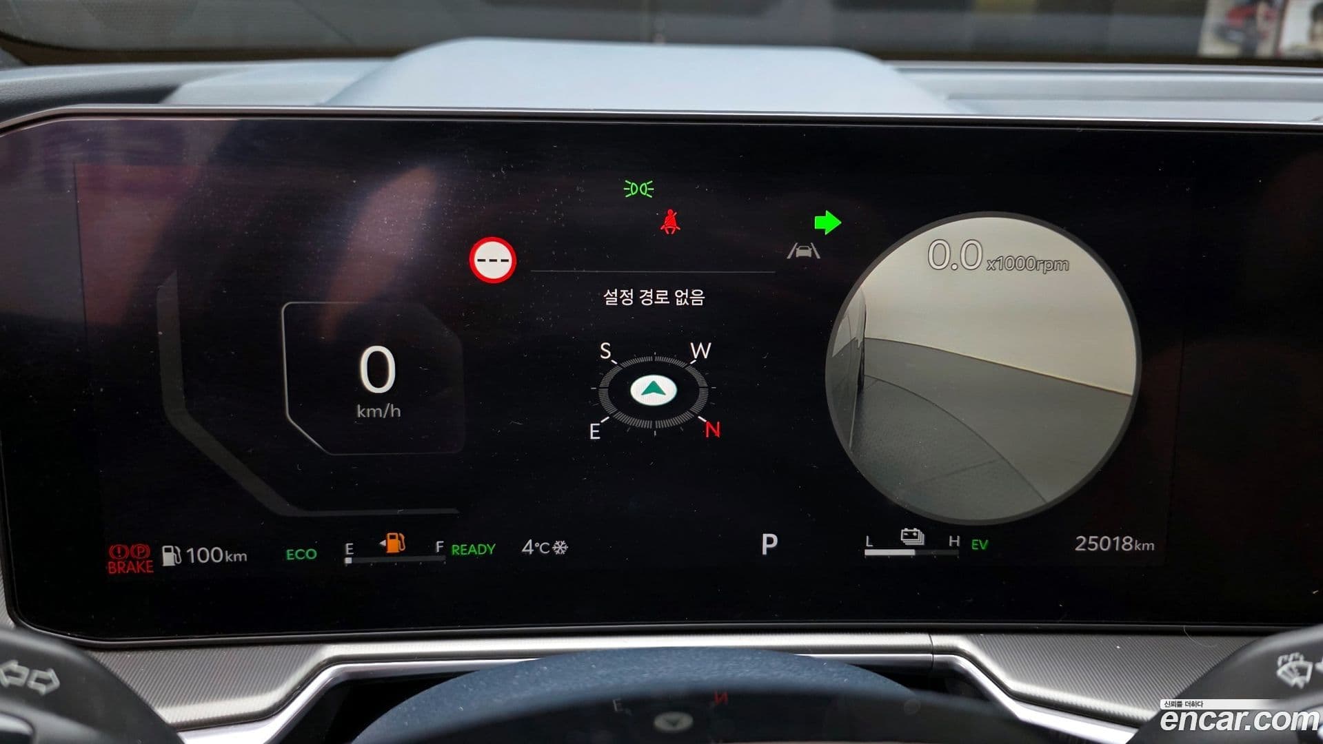 Main__Slider__Photo:Sorento Kia 2024.0-7