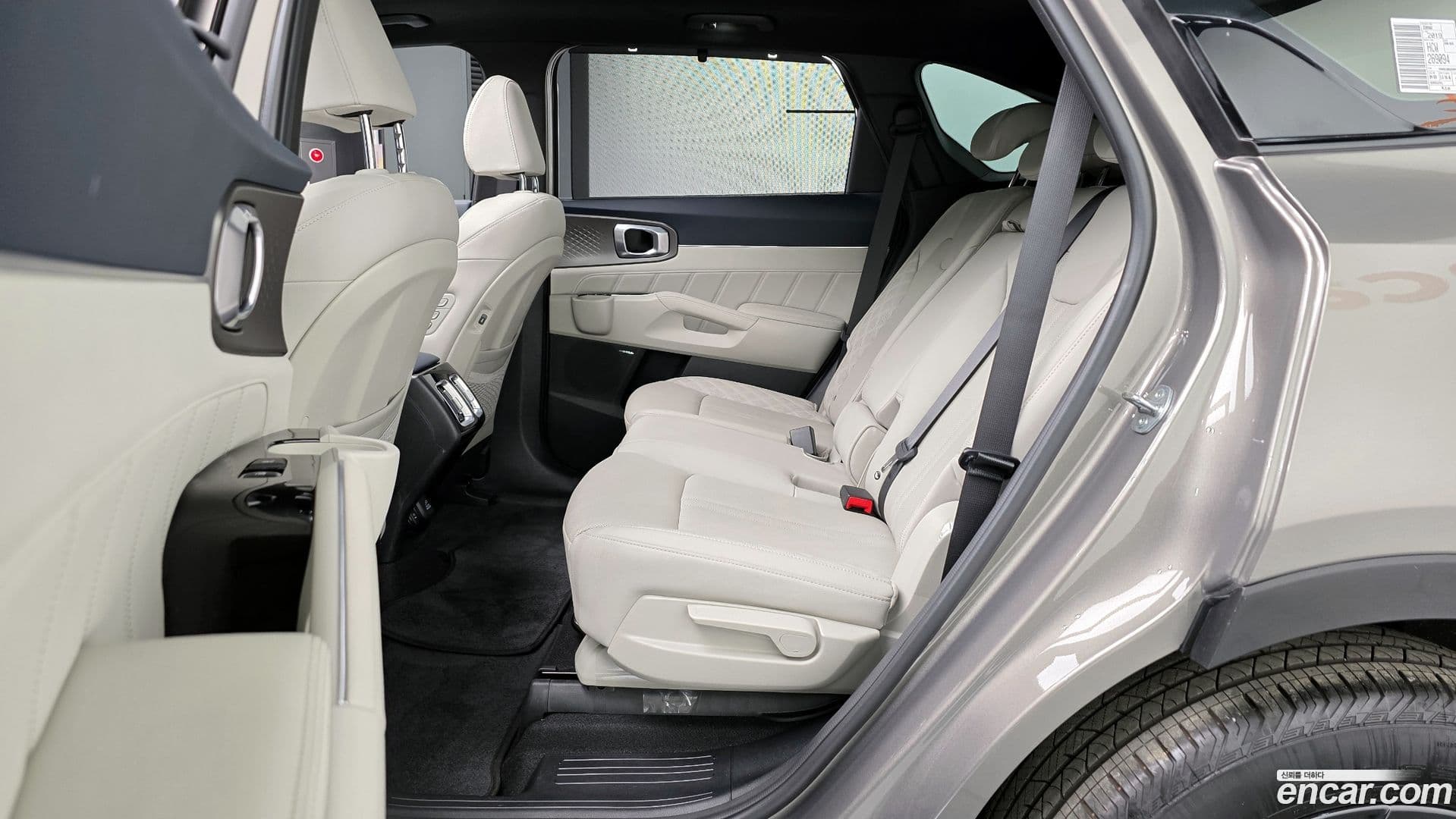 Main__Slider__Photo:Sorento Kia 2024.0-11