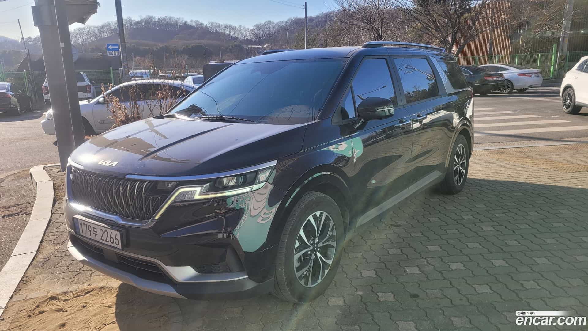 Canival Kia 2022.2-OUTER-003