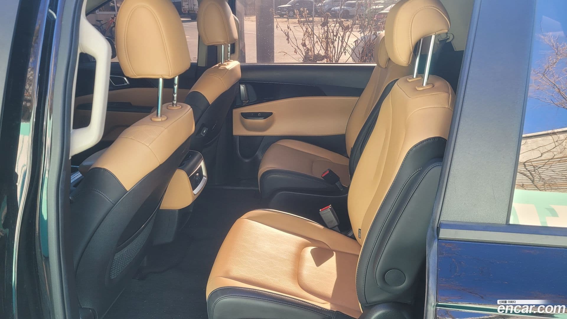 Main__Slider__Photo:Canival Kia 2022.2-9