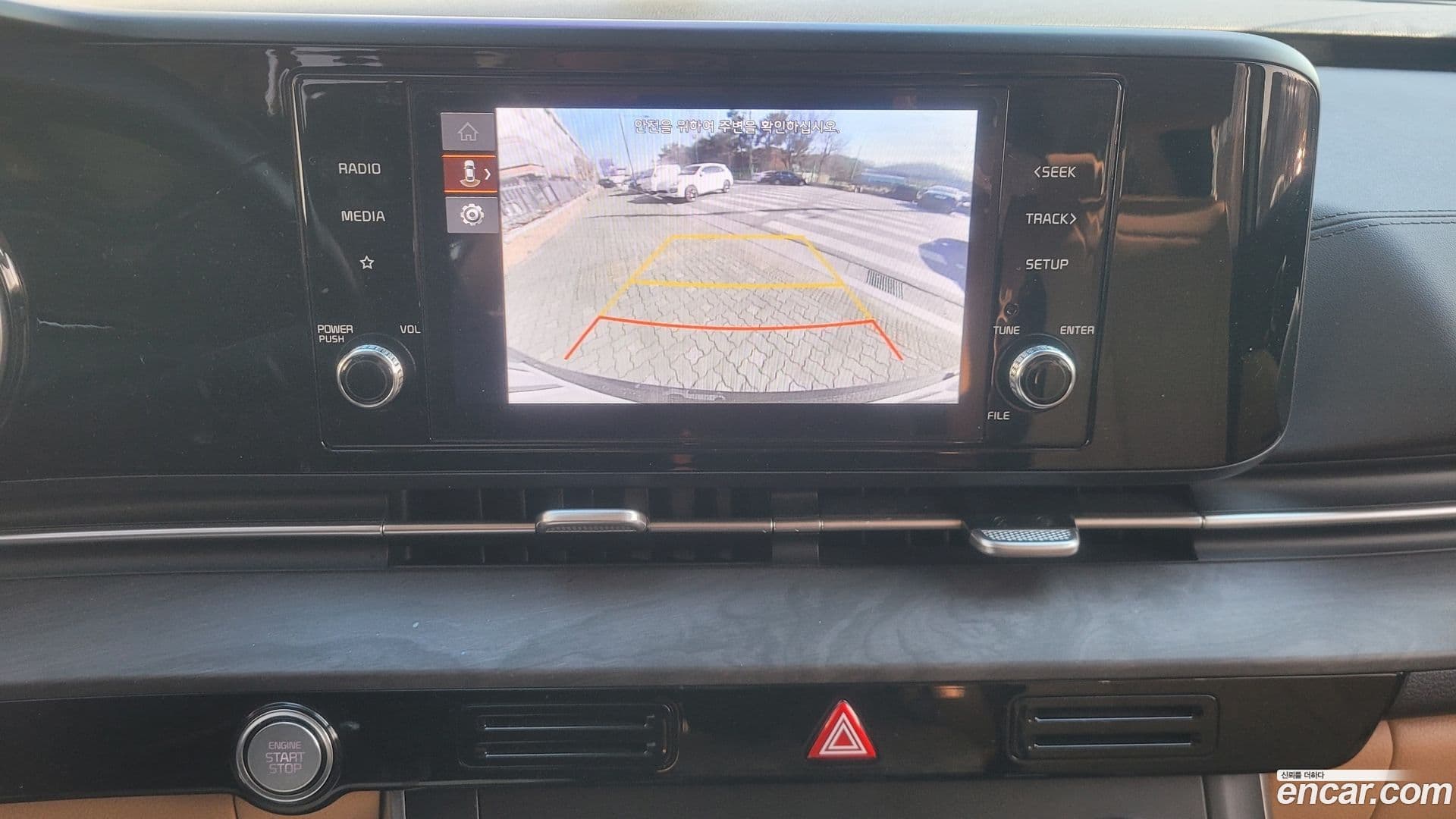 Main__Slider__Photo:Canival Kia 2022.2-12